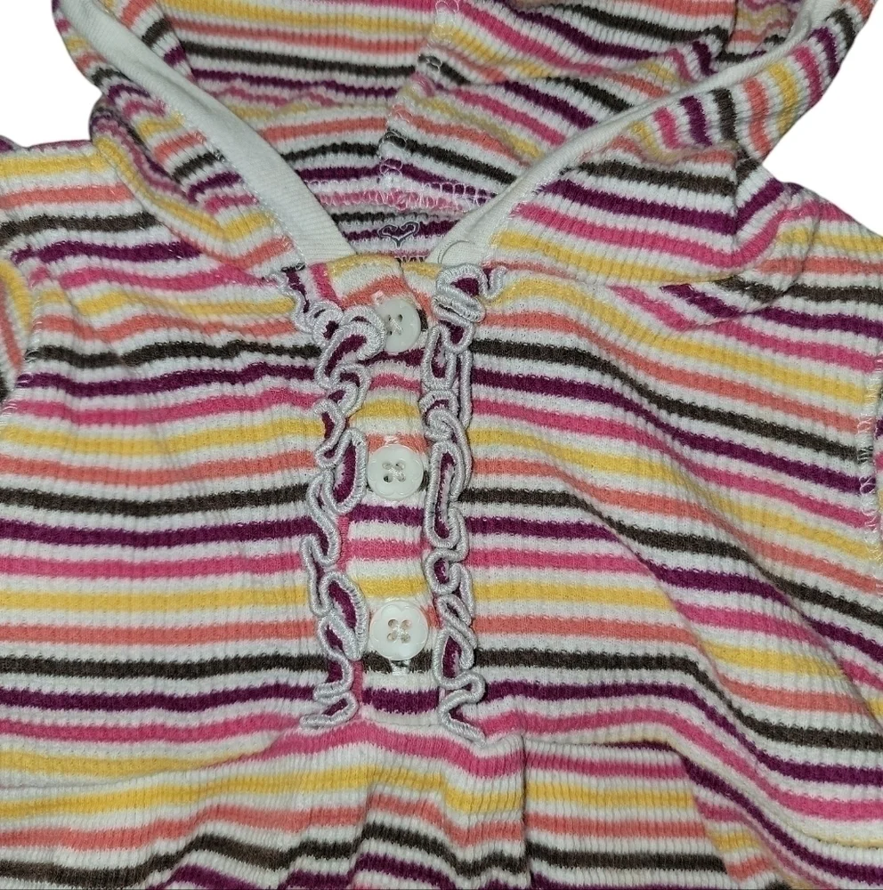 5/$25 Old Navy size 2T long sleeve striped top with hood and button accents